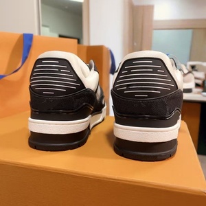 Zapatos casuales de alta calidad, modernos, cómodos y transpirables, con suela gruesa, serie clásica de skateboarding de marca reconocida. - Product Image 4