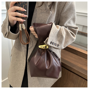 <span class=keywords><strong>Borsa</strong></span> a secchiello da <span class=keywords><strong>donna</strong></span> in stile vintage, portatile con chiusura a cerniera, design di nicchia elegante, nuova <span class=keywords><strong>borsa</strong></span> <span class=keywords><strong>piccola</strong></span> testurizzata - Product Image 5