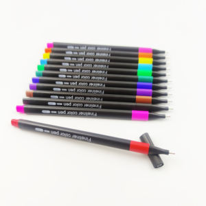 Ensemble de 12 stylos feutres de dessin artistique pour étudiants, pointe fine, corps triangulaire en plastique avec grip coloré - Product Image 1