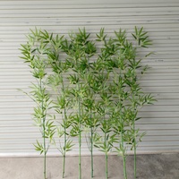 Plantes artificielles suspendues murales en feuilles de bambou pour intérieur/extérieur, idéales pour la décoration de mariages, maisons et bureaux - Matériau plastique