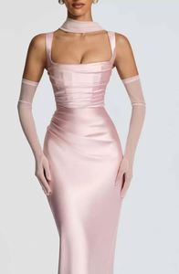Abito Elegante da Donna in Seta Ghiaccio di Alta Qualità, Scollato, Senza Maniche, con Schiena Scoperta e Spalline Regolabili, Aderente e Sexy per Occasioni Formali - Product Image 2