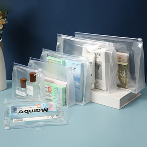 Bolsa Organizadora de PVC Reutilizable e Impermeable con Cierre Deslizante, 3 Laterales con Refuerzo, Impresión Personalizada para Exposiciones, Viajes y Cosméticos - Venta al Por Mayor - Product Image 5