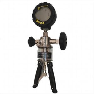 Bomba Hidráulica Manual de Alta Presión Druck PV212 |   Bomba de Calibración de 700 bar y 10,000 psi con Manguera de 1 m PV212, el Vernier Integrado Brinda Control - Product Image 2