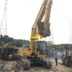 Excavatrice sur chenilles d'occasion efficace KOMATSU PC210LC-7 de 21 tonnes de poids opérationnel avec godet de 0,8 m, puissance de 107 kW, modèle 2018 - Product Image 4