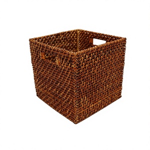 Panier de rangement carré en rotin naturel écologique, lot de 3, marron foncé, avec poignées, style rustique multi-usages - Product Image 1
