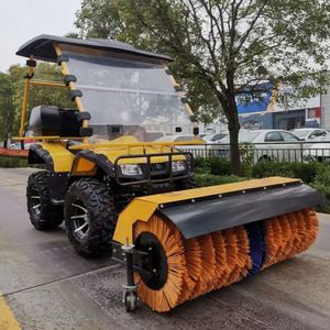 <span class=keywords><strong>Petit</strong></span> <span class=keywords><strong>Tracteur</strong></span> à 4 Roues Motrices <span class=keywords><strong>avec</strong></span> Lame de Déneigement Montée sur <span class=keywords><strong>Souffleur</strong></span> - Product Image 2