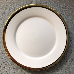 Assiette plate en céramique Phnom Penh électroplaquée avec bord doré, forme ronde, motif incrusté d'or – Offre Spéciale - Product Image 4