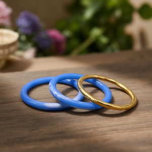 Brazalete de Moda en Acero Inoxidable 316L con Baño de Oro PVD, Resistente y Sostenible, en Color Azul y Dorado, Joyería para Mujer - Product Image 3