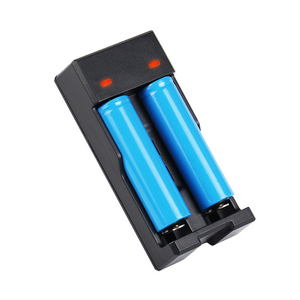 <span class=keywords><strong>Chargeur</strong></span> de <span class=keywords><strong>batterie</strong></span> au lithium 18650 direct d'usine en gros 4.2V 1A <span class=keywords><strong>chargeur</strong></span> de voiture électrique <span class=keywords><strong>pas</strong></span> <span class=keywords><strong>cher</strong></span> - Product Image 1