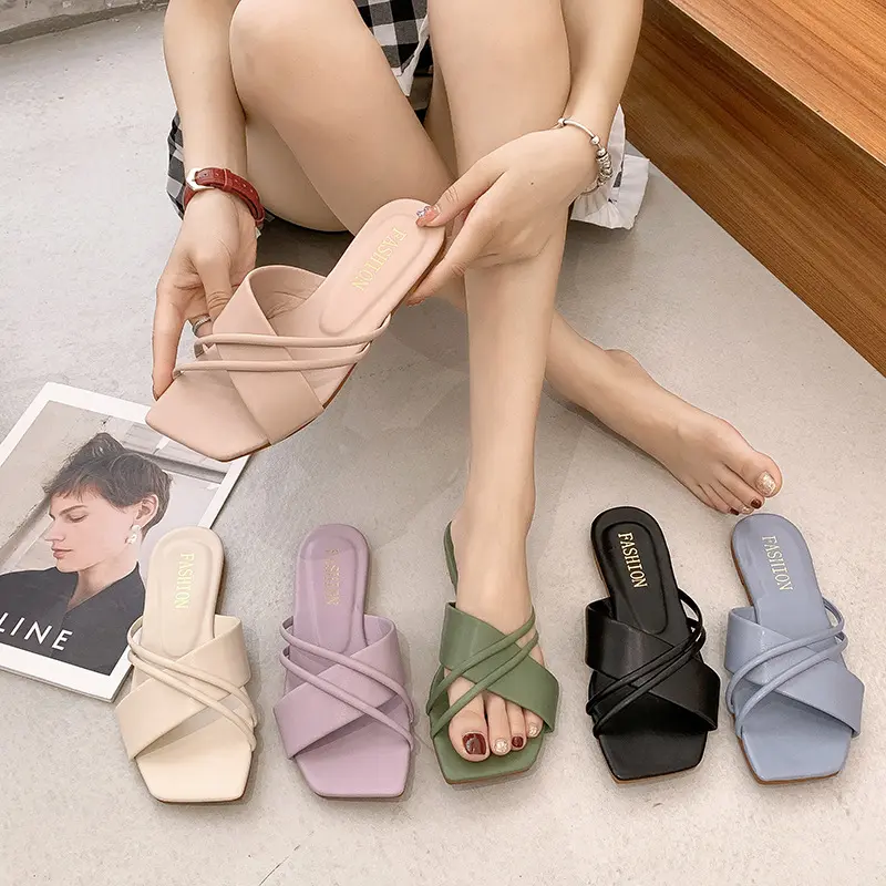 Wholesale Plus Size Summer Designer Women Beach Slippers Sandals for Ladies Crisscross PU Leather Flip Flops Slide Sandals