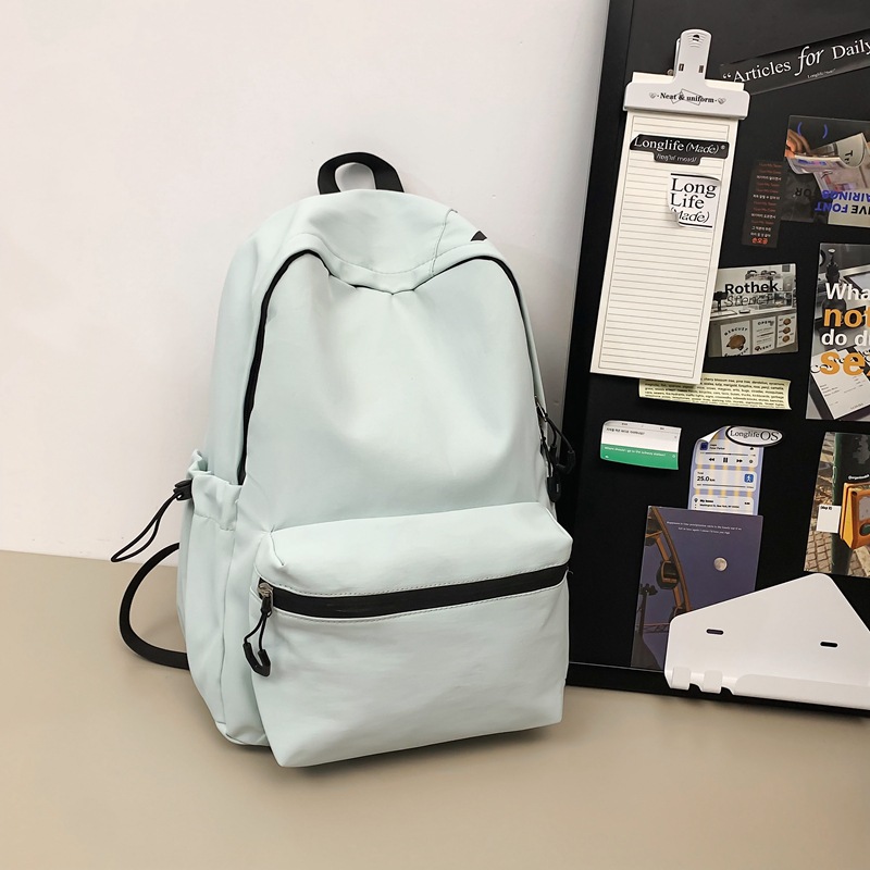 Green without ornaments