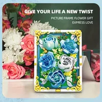 Jie Star JJ9029 - Marco de Fotos con Flores Preservadas, Rosa Blanca y Azul, Rompecabezas 3D, Juguete de Construcción de Ladrillos, Regalos para Niños, Juego de Bloques de Construcción