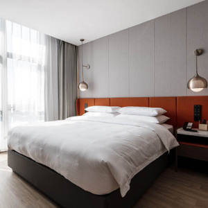 Orangefurn One Stop Solution Service Paquetes de muebles de habitación de hotel de lujo 5 estrellas Modern New Crown Plaza Hotel Muebles de dormitorio - Product Image 1