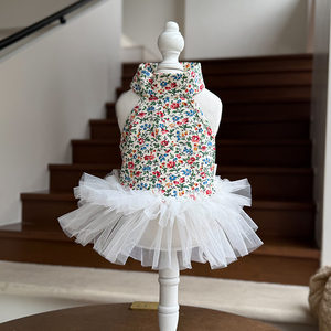 Vestito Morbido e Traspirante per Gatti e Cani Femminili, Direttamente dalla Fabbrica, Ideale per Foto, Gite nel Weekend e Vacanze - Product Image 5