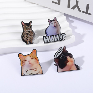 Pin de botón de hojalata con meme de gato divertido, venta al por mayor, broche de dibujos animados lindo personalizado OEM para ropa y accesorios de mochila - Product Image 3