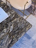 Naturel Luxe Ondulé Bords Détachés Rond Platine Granit Ville Style Hôtel Enregistrement Bureau Bar Dessus De Table D'appoint Lit