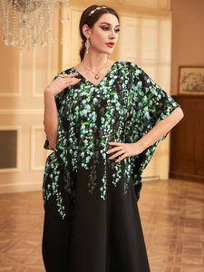 Abito da donna 2026 nuovo con stampa margherite su sfondo nero, scollo a V e maniche a pipistrello, elegante e alla moda per tutti i giorni - Product Image 5