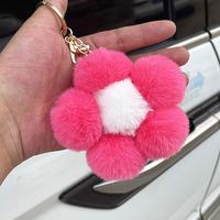 En gros Porte-clés en peluche, pompon, boule de fourrure, fleur, pour sac et clés de voiture