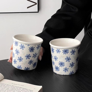 Mug à café personnalisé sans poignée, tasse à latte art, tasse en céramique élégante pour femmes - Product Image 5