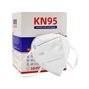 Masque respiratoire KN95 blanc écologique jetable avec clip nasal réglable et attaches auriculaires en tissu non tissé - Product Image 1