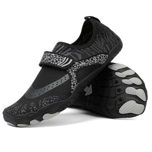 Chaussures d'eau unisexes à empeigne en maille et semelle extérieure en caoutchouc antidérapante pour la plage, l'été, la randonnée, la natation, le cyclisme, le fitness, à bout ouvert - Product Image 1
