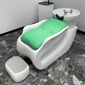 Sillón de Peluquería Moderno de Alta Gama con Lavabo de Cerámica y Tapicería de Cuero, Diseño Duradero - Product Image 1
