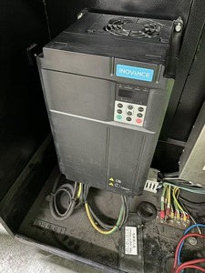 เครื่องฉีดพลาสติกแนวนอนไฮดรอลิก Yizumi 300 ตัน 320T พร้อมมอเตอร์ PLC ปั๊ม เกียร์บ็อกซ์ แบริ่ง และสกรู - Product Image 5