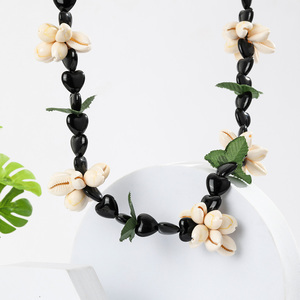 Vinstyle Jewelry's Trendy New <span class=keywords><strong>Kukui</strong></span> Nut <span class=keywords><strong>Lei</strong></span> Cowrie Sea Shell Beads Collar Acrílico Artificial Hawaiian Graduation Jewelry - Product Image 1