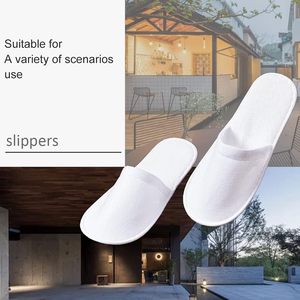 Fournitures de luxe pour chambres d'hôtel : Chaussons de spa blancs, design et matériaux personnalisables, diverses impressions, sans plastique, pour la maison - Product Image 6