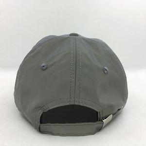 Casquettes de baseball réfléchissantes en polyester avec logo imprimé pour la vente en gros - Product Image 5