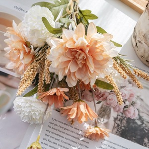Bouquet de fleurs artificielles Bersali CF01027 pour mariage et décoration intérieure, arrangement portatif en tissu tressé - Product Image 1