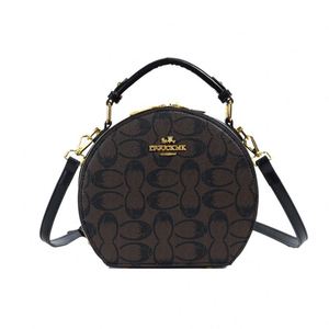 Bolso Mensajero de Lujo para Mujer en Estilo Vintage, Hecho de Material PU y Equipado con Cierre de Cremallera. - Product Image 1