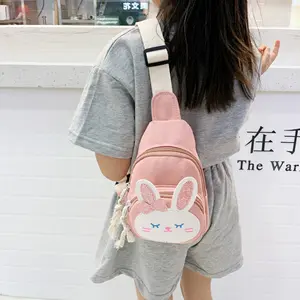 Nouveau sac à bandoulière en nylon pour enfants avec motif animal de dessin animé vente en gros de sacs de poitrine pour petites filles et garçons