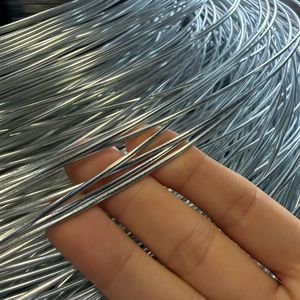 Alambre Galvanizado de Bajo Contenido de Carbono Suministrado por Fábrica, Alambre de Amarre Galvanizado por Inmersión en Caliente para Producción de Mallas Metálicas y Uso en Construcción - Product Image 2