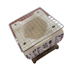 เตาถ่านชิชิรินแบบตั้งโต๊ะสไตล์ญี่ปุ่น พร้อมตะแกรงลวดและฐานไม้ แบบฮิบาชิ สำหรับย่างยากินิกุ - Product Image 1