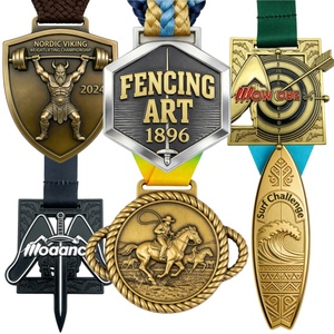 Médaille de sport personnalisée en métal, design moderne et antique, en alliage de zinc 3D doré, pour marathon, vente en gros à prix réduit - Product Image 1