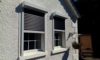 Monobloque persiana enrollable vidrio puertas ventanas aluminio ventanas personalizado control remoto automático