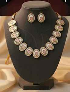 Parures de bijoux fantaisie avec élégants colliers antiques de 53 g pour femmes, parfaites pour les mariages et les fêtes - Product Image 5