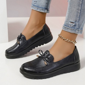 2024 Spring Autumn Women's Flats Non-slip <b>Soft</b>-soled Single <b>Shoes</b> with Bowknot for Middle-aged Elderly Mothers - Product Image 2