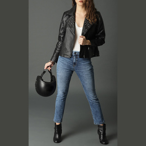 De las mujeres de cuero negro <span class=keywords><strong>chaqueta</strong></span> guapo con remache de cremallera <span class=keywords><strong>chaqueta</strong></span> de cuero de moda de mujer Chaquetas - Product Image 1