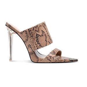 Sandales en peau de serpent à <span class=keywords><strong>talon</strong></span> transparent bon marché en gros d'usine sandales pantoufles à talons aiguilles fantaisie à bout pointu - Product Image 2