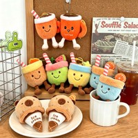 Pendentifs en peluche mignons en forme de boissons et de glaces, poupées créatives en forme de tubes sucrés, tasses de thé au lait, sacs, décorations suspendues, jouets pour machine à griffes, vente en gros
