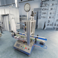Machine de remplissage automatique de liquides de haute précision pour huile, produits chimiques, jus, shampoing, sauces, avec écran tactile PLC et pompe