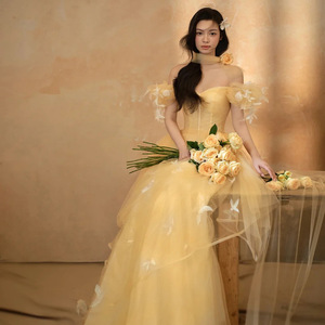 Off Shoulder Beige Tulle Wedding Dress Empire Waist Ball Gown Sweetheart Neckline Vintage Style For Photography - Product Image 3