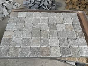 KMGSTONE 350*300mm Cobble Prix compétitif <span class=keywords><strong>Pavé</strong></span> de granit <span class=keywords><strong>gris</strong></span> pour pavés d'allée - Product Image 2