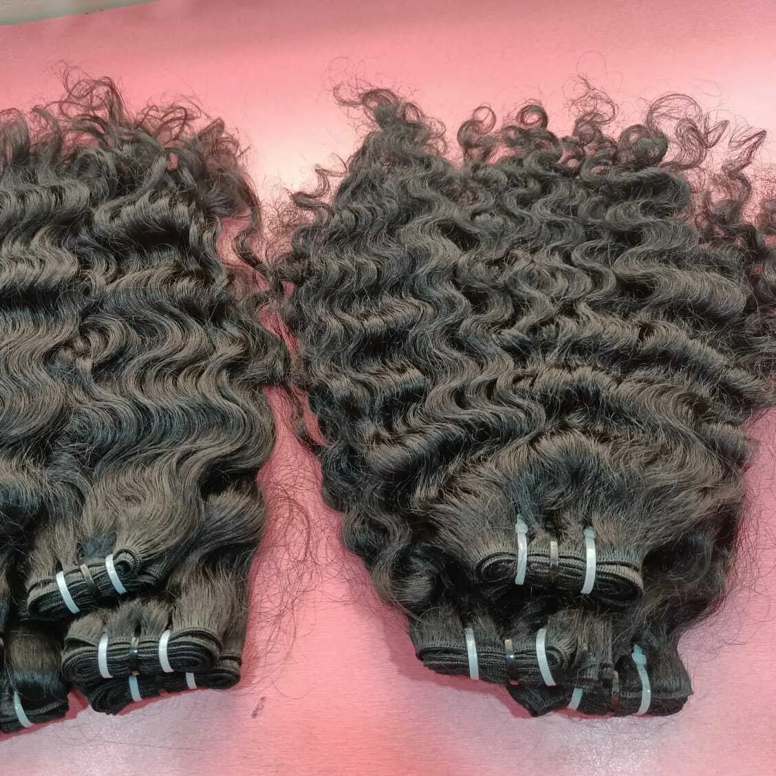 Nerz brasilianisches jungfräuliches menschliches Haar Bündel Großhandel tiefe Gewebe bündel rohes an kopfhaut ausgerichtetes Haar peruanisches brasilianisches menschliches Haar