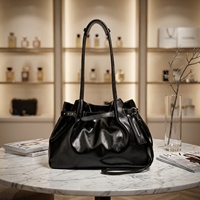 Sacs à main tendance en cuir PU froissé pour femmes, vente en gros, grande capacité, sac fourre-tout à bandoulière avec sangle réglable en cuir PU