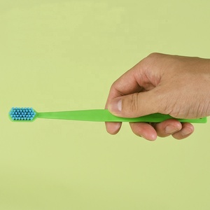 <span class=keywords><strong>Cepillo</strong></span> <span class=keywords><strong>de</strong></span> <span class=keywords><strong>Dientes</strong></span> Manual para Adultos Ultra Suave <span class=keywords><strong>5460</strong></span> con Logotipo Personalizado al por Mayor - Product Image 3