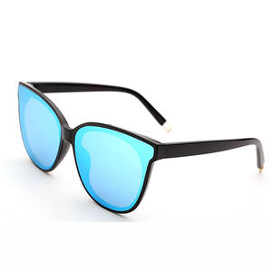 Lunettes de soleil Qianai pour femme, monture irrégulière marron, protection UV Type 3, pour tenues mode, fêtes et conduite - Product Image 5