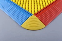 Dalles de sol de garage modernes en plastique PP à emboîtement, antidérapantes, robustes, pour entrepôt, avec design graphique pour usage intérieur
